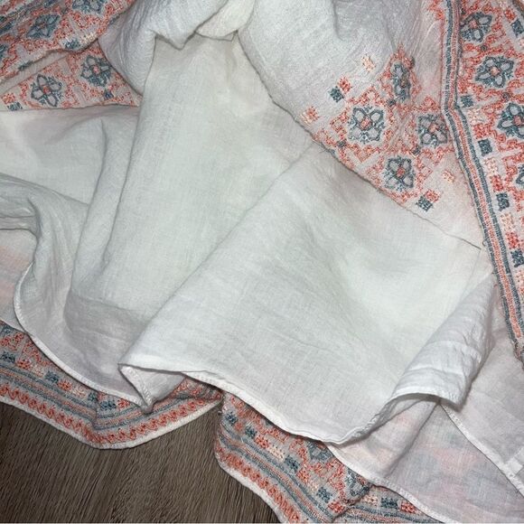 Women's Joie White Skirt with Coral and Turquoise Embroidery - Picture 4 of 9